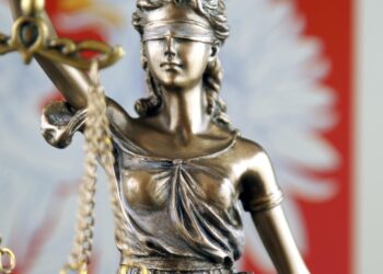 „Nieuznawana izba nie może orzekać w sprawie wyborów” – oświadcza 28 sędziów SN.