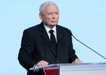 Kaczor domaga się rządu technicznego.