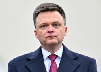 Rozmowa Hołowni z PISem.
