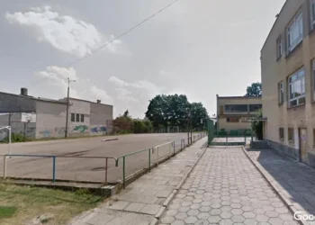 Rodzina zmarłego 20-latka po bójce na boisku nie zgadza się z wyrokiem.