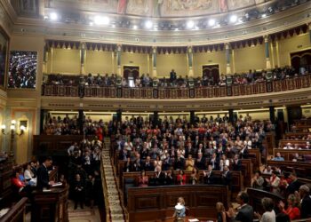 Hiszpańscy politycy fałszowali swoje życiorysy.