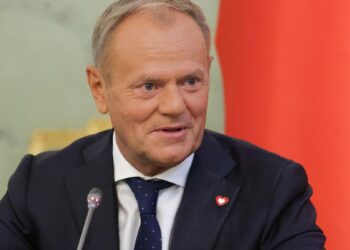 Tusk zapowiada obejście prezydenckiego weta w sprawie wiatraków.