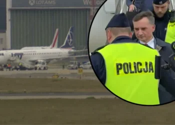 Ziobro zatrzymany przez policję na lotnisku.